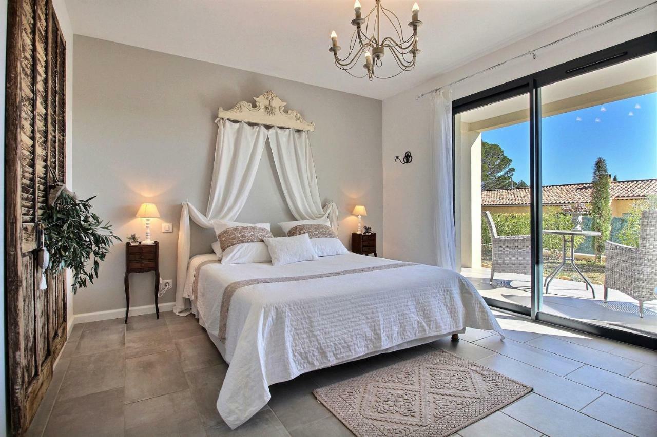 La Villa Aux Oliviers Flayosc Екстериор снимка
